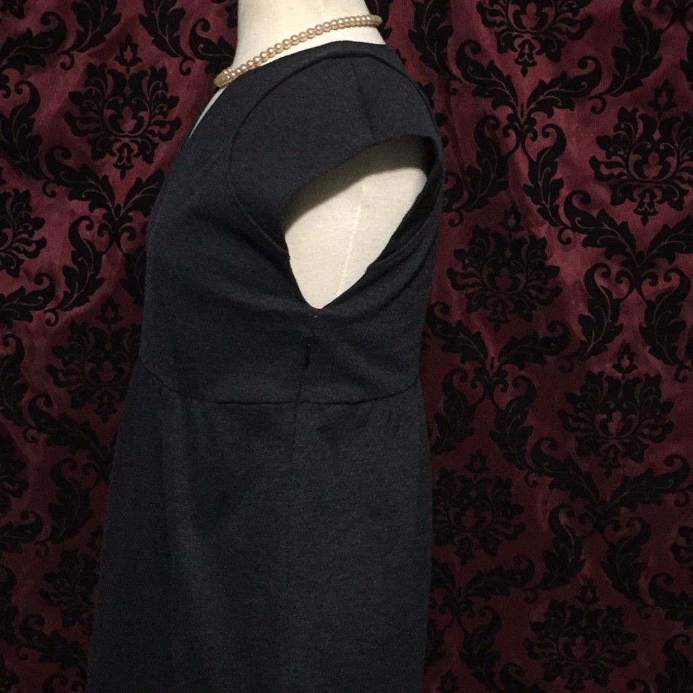 Beautiful 👗 dress - Picture 3 of 6